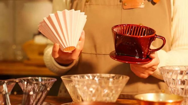 Why are fan/trapezoidal filter cups becoming increasingly rare?