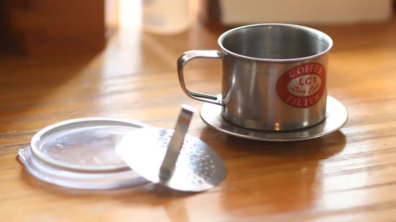 Vietnamese coffee pot (2)